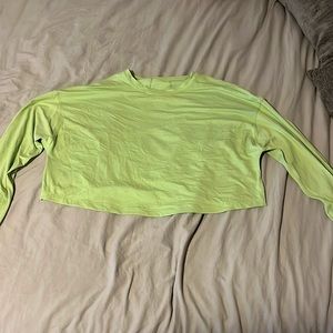 Lululemon cropped long sleeve top.